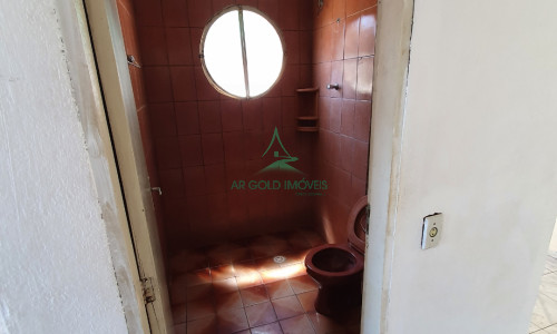 Casa à Venda em Francisco Morato | 250m² | 3 Quartos | Salão Comercial | 5 Vagas