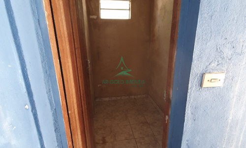 Casa à Venda em Francisco Morato | 250m² | 3 Quartos | Salão Comercial | 5 Vagas