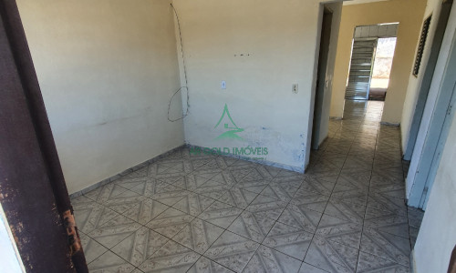 Casa à Venda em Francisco Morato | 250m² | 3 Quartos | Salão Comercial | 5 Vagas