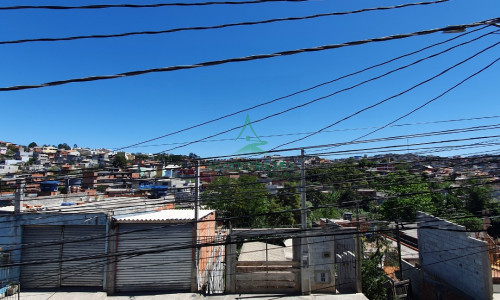 Casa à Venda em Francisco Morato | 250m² | 3 Quartos | Salão Comercial | 5 Vagas
