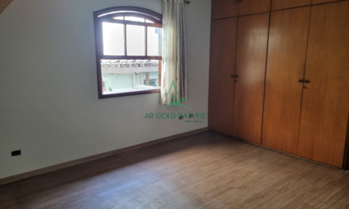 Casa à Venda no Jardim Pinheiros | 207m² | 4 Quartos | 2 Suítes | 2 Vagas