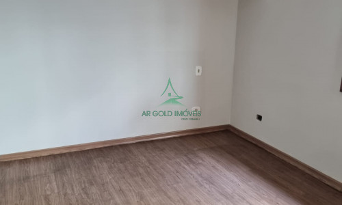 Casa à Venda no Jardim Pinheiros | 207m² | 4 Quartos | 2 Suítes | 2 Vagas