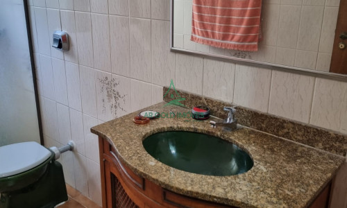 Casa à Venda no Jardim Pinheiros | 207m² | 4 Quartos | 2 Suítes | 2 Vagas