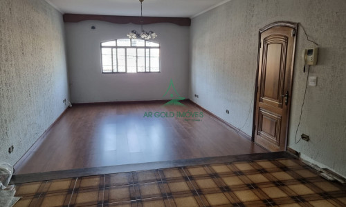 Casa à Venda no Jardim Pinheiros | 207m² | 4 Quartos | 2 Suítes | 2 Vagas