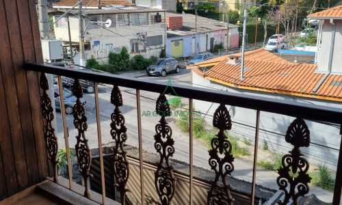 Casa à Venda no Jardim Pinheiros | 207m² | 4 Quartos | 2 Suítes | 2 Vagas