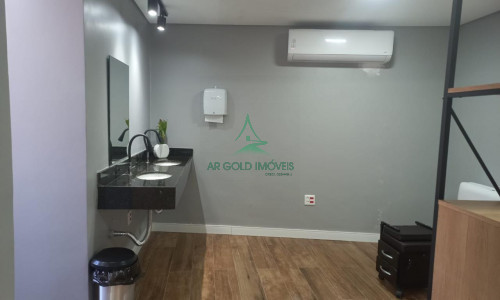 Casa Comercial à Venda ou Locação em Perdizes | 550m² | Rooftop | Piscina | 4 Vagas