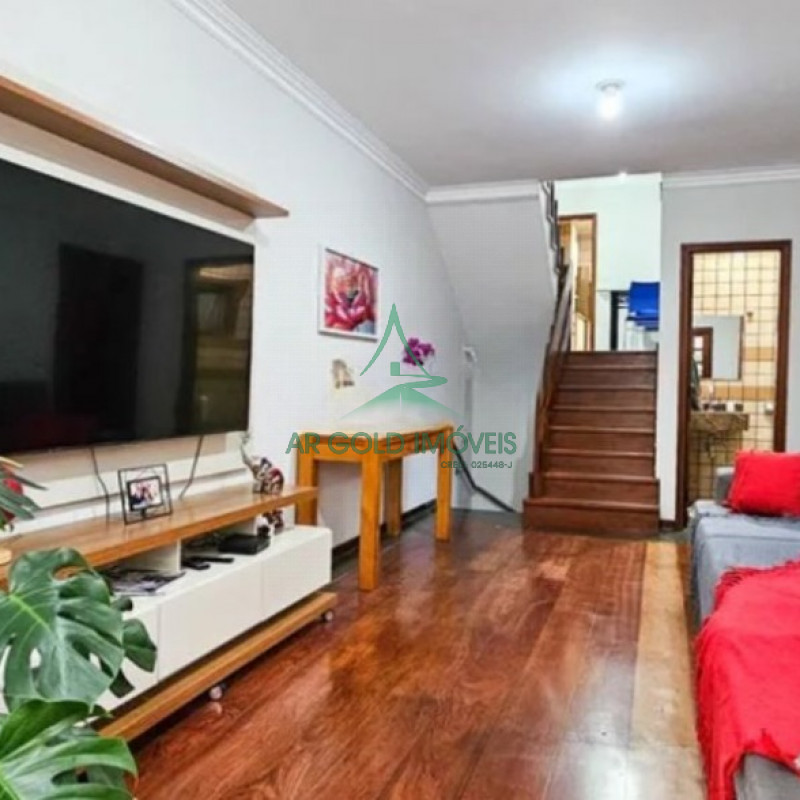 Sobrado à Venda no Butantã | 179m² | 3 Suítes | 3 Vagas | Planejados | Condomínio Fechado