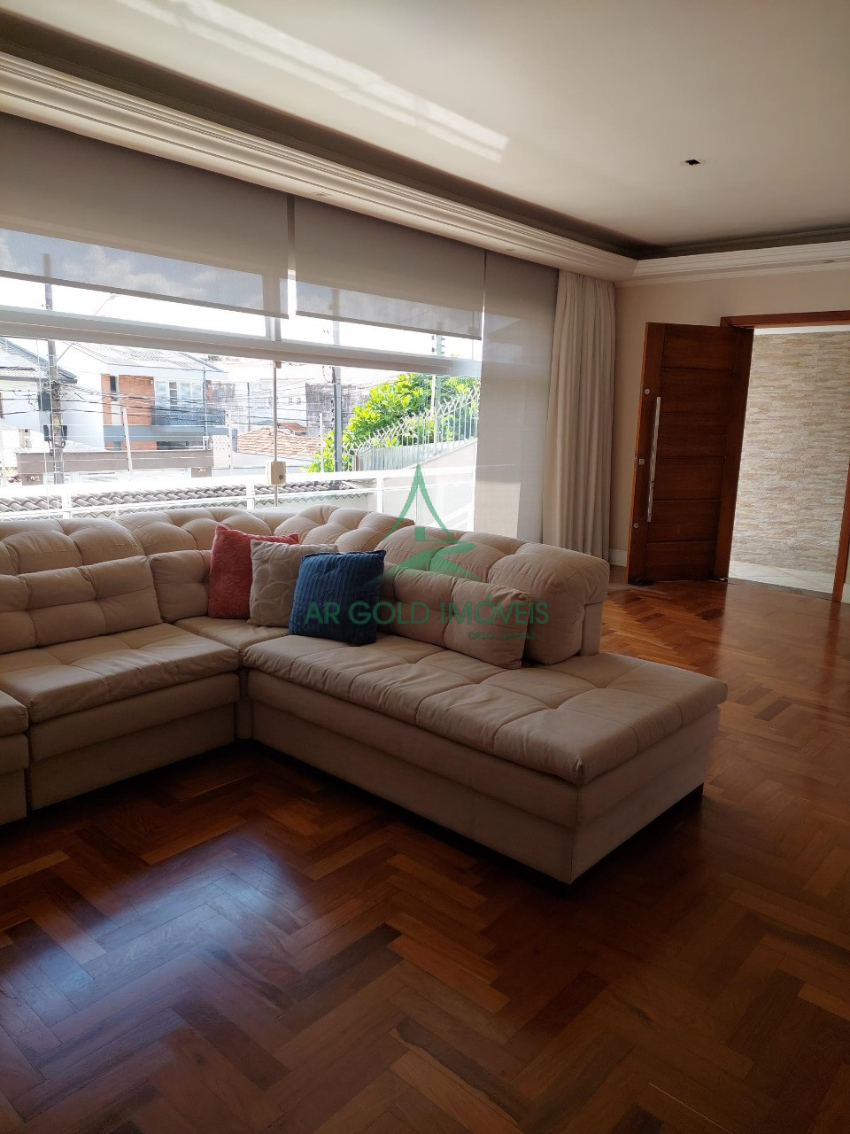 Casa à Venda na Vila Ipojuca | 3 Quartos | 2 Suítes | 5 Vagas | Área Gourmet | Rua Tranquila