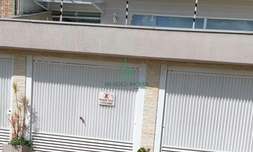 Casa à Venda na Vila Ipojuca | 3 Quartos | 2 Suítes | 5 Vagas | Área Gourmet | Rua Tranquila