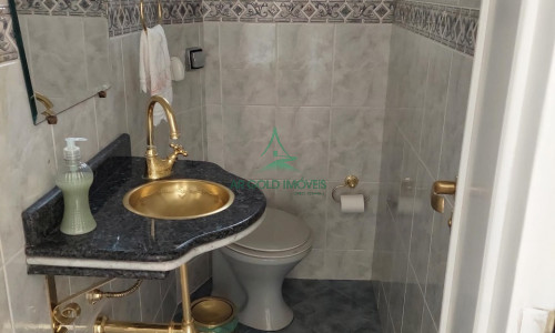 Casa à Venda na Vila Ipojuca | 3 Quartos | 2 Suítes | 5 Vagas | Área Gourmet | Rua Tranquila