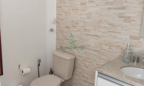 Casa à Venda na Vila Ipojuca | 3 Quartos | 2 Suítes | 5 Vagas | Área Gourmet | Rua Tranquila