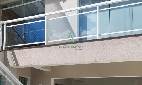 Casa à Venda na Vila Ipojuca | 3 Quartos | 2 Suítes | 5 Vagas | Área Gourmet | Rua Tranquila