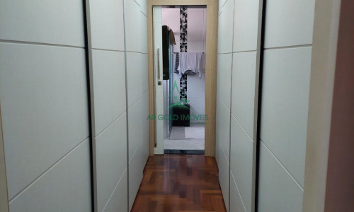 Casa à Venda na Vila Ipojuca | 3 Quartos | 2 Suítes | 5 Vagas | Área Gourmet | Rua Tranquila
