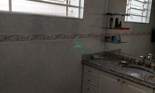 Casa à Venda na Vila Ipojuca | 3 Quartos | 2 Suítes | 5 Vagas | Área Gourmet | Rua Tranquila
