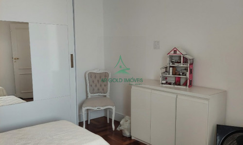 Casa à Venda na Vila Ipojuca | 3 Quartos | 2 Suítes | 5 Vagas | Área Gourmet | Rua Tranquila