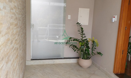 Casa à Venda na Vila Ipojuca | 3 Quartos | 2 Suítes | 5 Vagas | Área Gourmet | Rua Tranquila