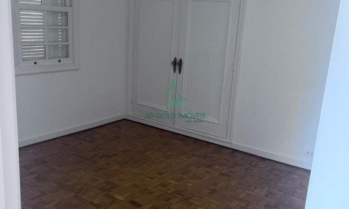 Casa para Locação na Vila Madalena | 400m² | 2 Suítes | 7 Vagas | Residencial ou Comercial