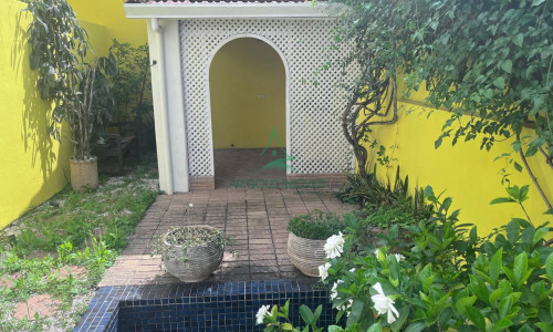 Casa para Locação na Vila Madalena | 400m² | 2 Suítes | 7 Vagas | Residencial ou Comercial