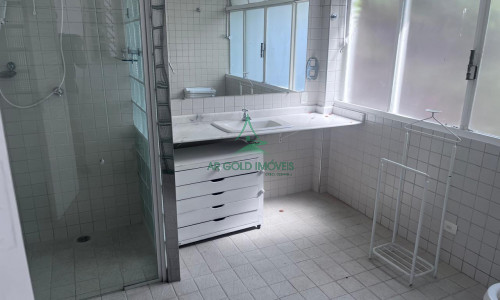 Casa para Locação na Vila Madalena | 400m² | 2 Suítes | 7 Vagas | Residencial ou Comercial