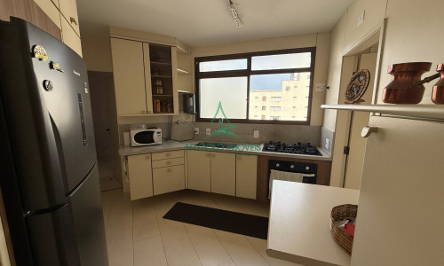 Apartamento para Locação em Cerqueira César | 224m² | Mobiliado | 2 Suítes | 3 Vagas | Villa D’Este
