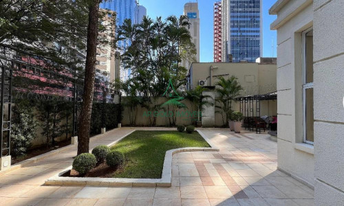 Apartamento para Locação em Pinheiros | 75m² | 2 Quartos | 1 Suíte | Mobiliado | 2 Vagas | Living