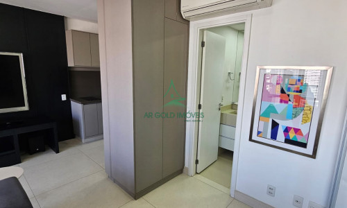 Apartamento à Venda na Vila Nova Conceição | 40m² | 1 Dormitório | Mobiliado | Varanda | 1 Vaga