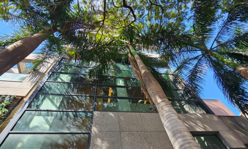 Apartamento à Venda na Vila Nova Conceição | 40m² | 1 Dormitório | Mobiliado | Varanda | 1 Vaga