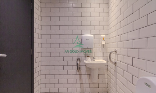 Sobrado Comercial para Locação em Perdizes | 90m² | Estrutura para Gastronomia | 2 Salões