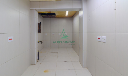 Sobrado Comercial para Locação em Perdizes | 90m² | Estrutura para Gastronomia | 2 Salões