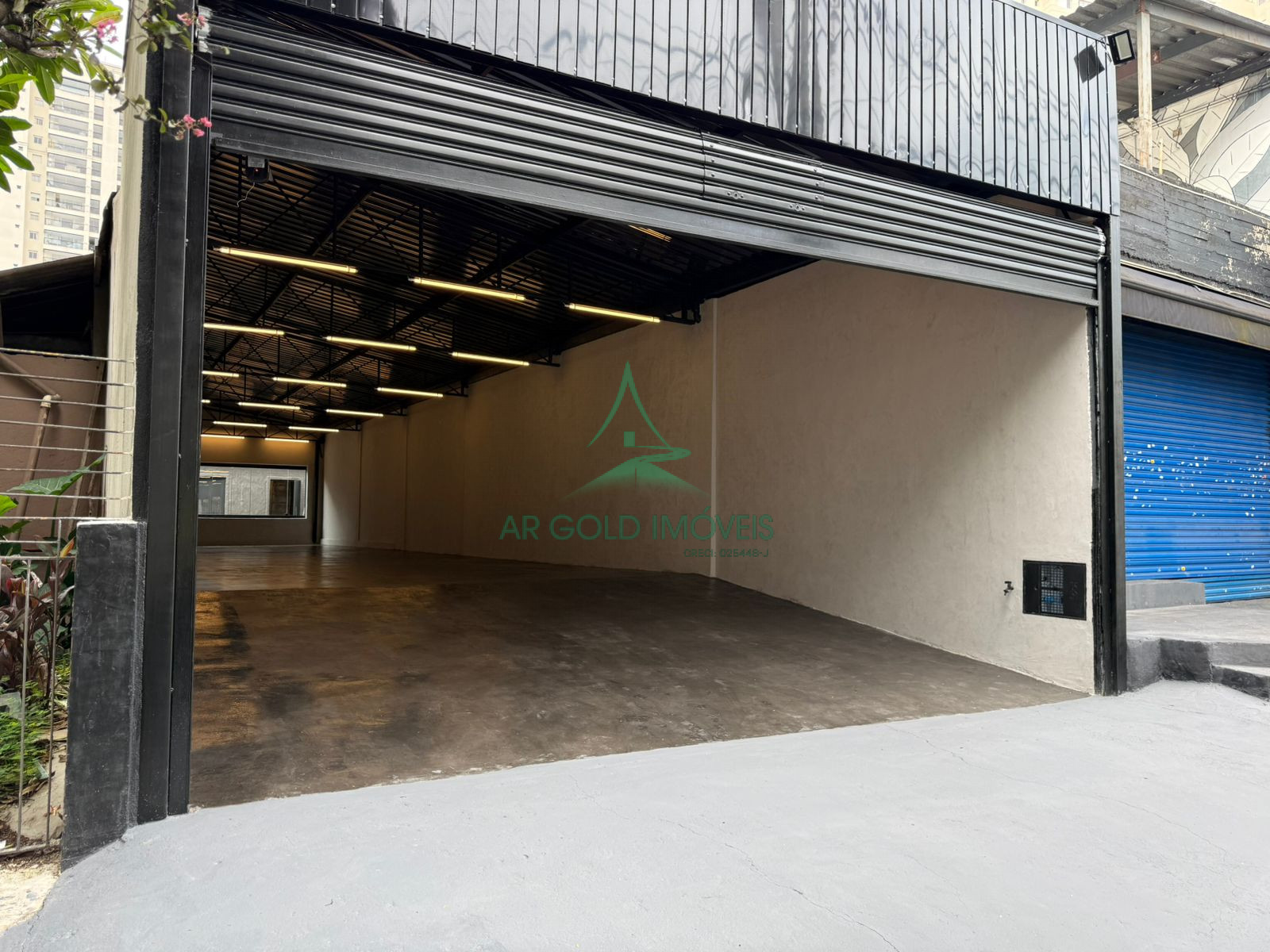 Galpão à Venda na Vila Leopoldina | 182m² | 10 Vagas | Escritório | Uso Comercial