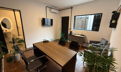 Galpão à Venda na Vila Leopoldina | 182m² | 10 Vagas | Escritório | Uso Comercial