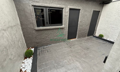 Galpão à Venda na Vila Leopoldina | 182m² | 10 Vagas | Escritório | Uso Comercial