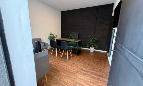 Galpão à Venda na Vila Leopoldina | 182m² | 10 Vagas | Escritório | Uso Comercial