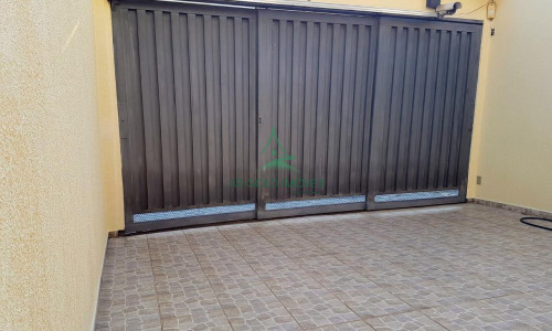 Sobrado à Venda na Lapa | 215m² | 3 Suítes | Planejados | Lareira | 6 Vagas