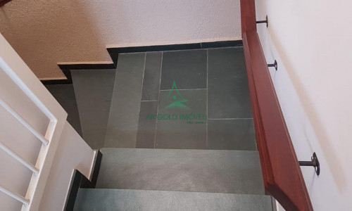 Sobrado à Venda na Lapa | 215m² | 3 Suítes | Planejados | Lareira | 6 Vagas