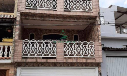 Casa à Venda no Jaraguá | 128m² | 4 Quartos | 1 Suíte Master | Churrasqueira | 2 Vagas