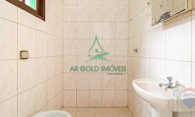 Casa à Venda no Jaraguá | 128m² | 4 Quartos | 1 Suíte Master | Churrasqueira | 2 Vagas