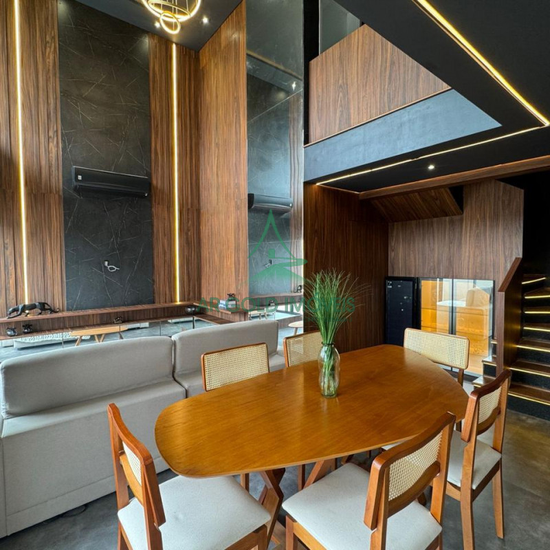 Duplex à Venda em Alphaville | 135m² | 3 Suítes | Mobiliado | Alto Padrão | Condomínio Novare