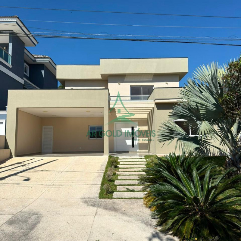 Casa à Venda em Jandira | 417m² | 4 Suítes | Área Gourmet | 5 Vagas | Cond. Reserva Santa Maria