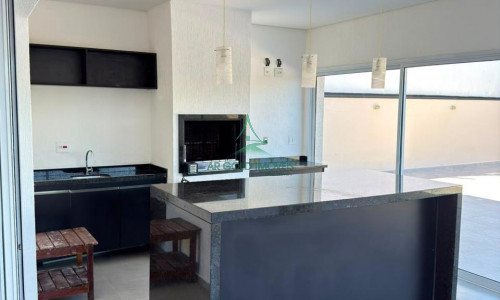 Casa à Venda em Jandira | 417m² | 4 Suítes | Área Gourmet | 5 Vagas | Cond. Reserva Santa Maria