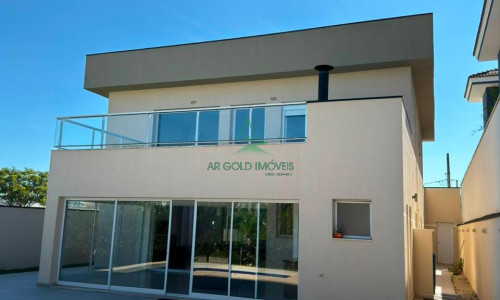 Casa à Venda em Jandira | 417m² | 4 Suítes | Área Gourmet | 5 Vagas | Cond. Reserva Santa Maria