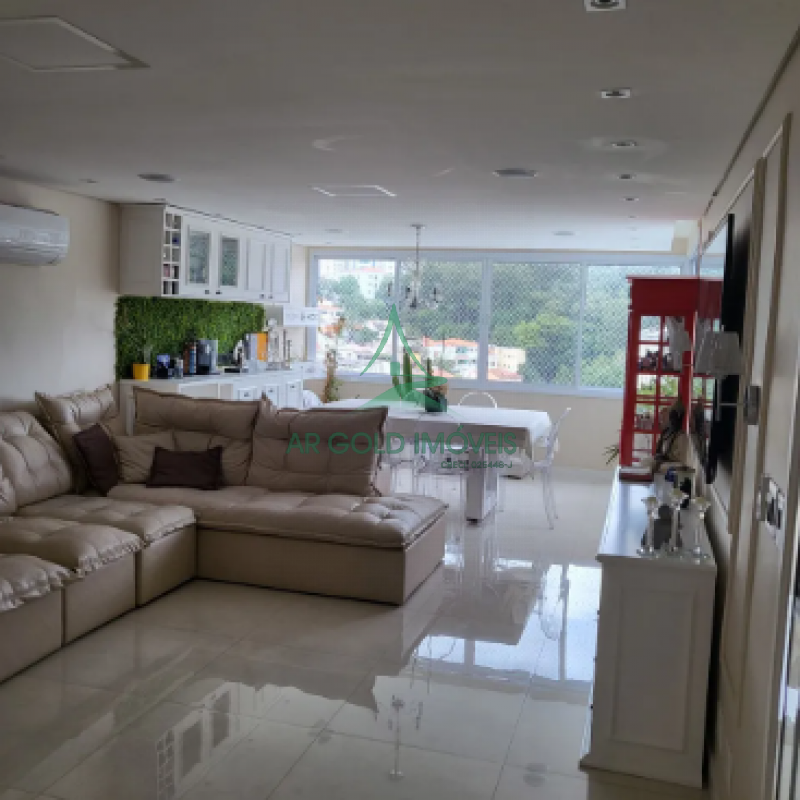 Apartamento à Venda na Aclimação | 147m² | 3 Quartos | Reformado | Churrasqueira | Villa D'Oro