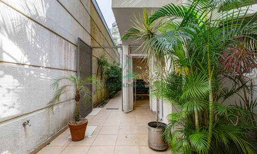 Sobrado à Venda em Perdizes | 172m² | 3 Quartos | Reformado | 3 Suítes | 1 Vaga