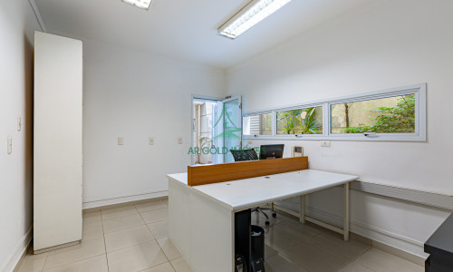 Sobrado à Venda em Perdizes | 172m² | 3 Quartos | Reformado | 3 Suítes | 1 Vaga