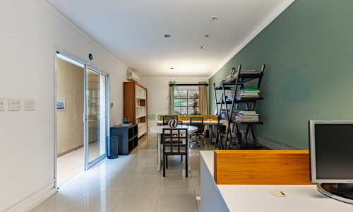 Sobrado à Venda em Perdizes | 172m² | 3 Quartos | Reformado | 3 Suítes | 1 Vaga